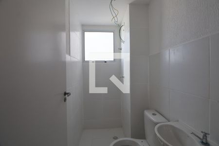 Banheiro de apartamento para alugar com 2 quartos, 42m² em Mato Grande, Canoas