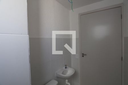 Banheiro de apartamento para alugar com 2 quartos, 42m² em Mato Grande, Canoas