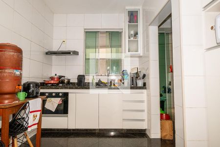 Cozinha de apartamento à venda com 4 quartos, 170m² em Sagrada Família, Belo Horizonte