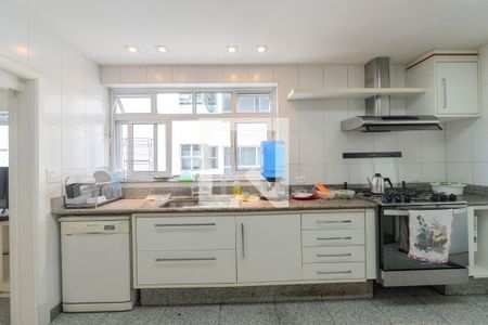 Cozinha de apartamento à venda com 4 quartos, 324m² em Morro dos Ingleses, São Paulo