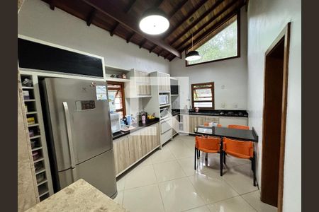 Cozinha de casa à venda com 3 quartos, 942m² em Feitoria, São Leopoldo