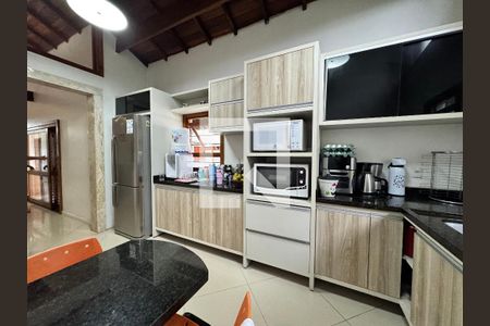 Cozinha de casa à venda com 3 quartos, 942m² em Feitoria, São Leopoldo