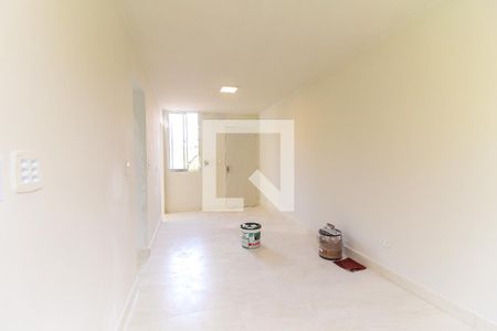 Sala de apartamento à venda com 2 quartos, 56m² em Conjunto Residencial José Bonifácio, São Paulo