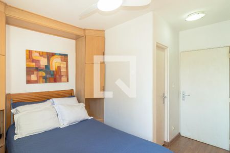 Suíte de apartamento para alugar com 3 quartos, 76m² em Vila Olímpia, São Paulo