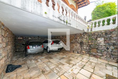 Garagem de casa à venda com 5 quartos, 316m² em Vila Paris, Belo Horizonte
