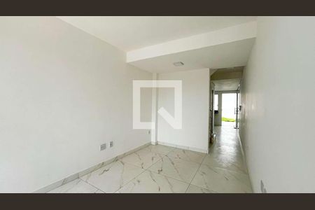 Casa à venda com 2 quartos, 80m² em Santa Branca, Belo Horizonte