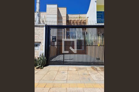 Fachada de casa à venda com 3 quartos, 135m² em Igara, Canoas