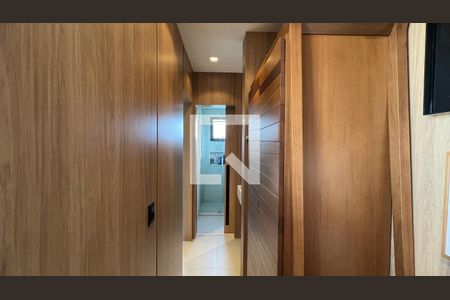 Corredor de apartamento à venda com 1 quarto, 43m² em Pinheiros, São Paulo