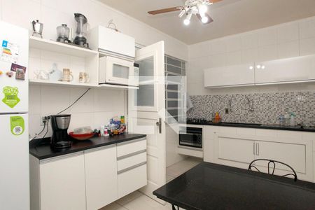 Cozinha de apartamento à venda com 3 quartos, 144m² em Rio Branco, Porto Alegre