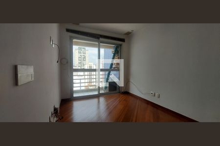 Sala de apartamento à venda com 3 quartos, 76m² em Vila Olímpia, São Paulo
