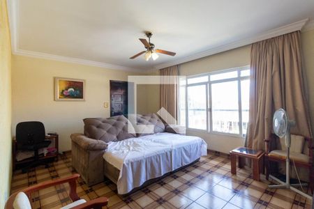 Sala de casa à venda com 3 quartos, 160m² em Vila Euthalia, São Paulo