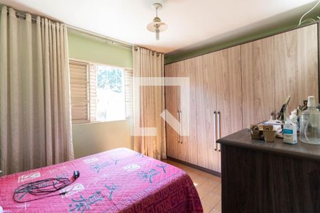 Quarto 2 de casa à venda com 3 quartos, 160m² em Vila Euthalia, São Paulo