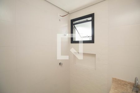 Banheiro de apartamento à venda com 1 quarto, 26m² em Vila Gustavo, São Paulo