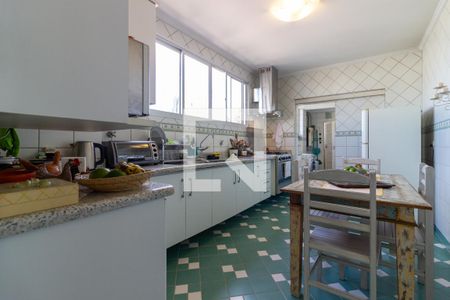 Cozinha de apartamento à venda com 3 quartos, 140m² em Jardim das Bandeiras, São Paulo