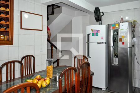 Cozinha de casa à venda com 5 quartos, 160m² em Menino Deus, Porto Alegre