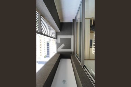 Varanda de kitnet/studio para alugar com 1 quarto, 22m² em Itaim Bibi, São Paulo