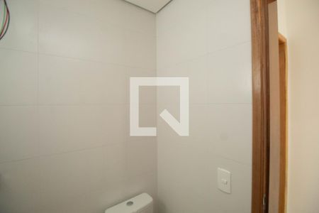 Banheiro de apartamento à venda com 1 quarto, 26m² em Vila Gustavo, São Paulo