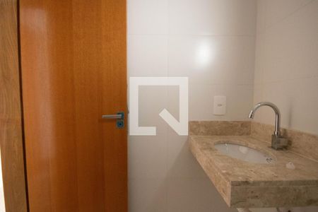 Banheiro de apartamento à venda com 1 quarto, 25m² em Vila Gustavo, São Paulo