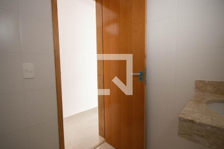 Banheiro de apartamento à venda com 1 quarto, 25m² em Vila Gustavo, São Paulo