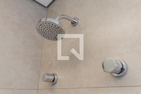 Banheiro de apartamento para alugar com 1 quarto, 25m² em Pinheiros, São Paulo