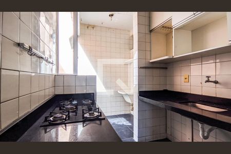 Cozinha e Área de Serviço de apartamento para alugar com 2 quartos, 71m² em Pompéia, Belo Horizonte