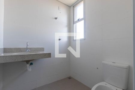 Banheiro de apartamento à venda com 3 quartos, 133m² em Havaí, Belo Horizonte