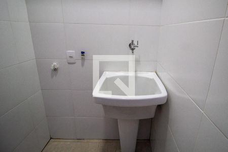 Área de Serviço de casa de condomínio para alugar com 2 quartos, 77m² em Chácaras Reunidas São Jorge, Sorocaba