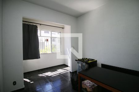 Sala de apartamento à venda com 2 quartos, 65m² em Olaria, Rio de Janeiro