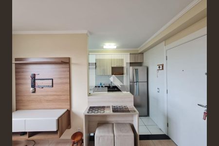 Sala de apartamento para alugar com 2 quartos, 44m² em Jardim Gracinda, Guarulhos