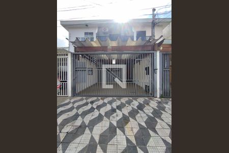 Fachada de casa à venda com 3 quartos, 107m² em Vila Nair, São Paulo