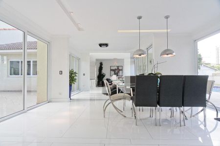 Sala de casa à venda com 4 quartos, 600m² em City América, São Paulo