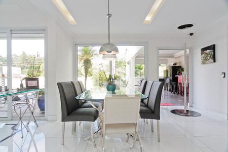 Sala de casa à venda com 4 quartos, 600m² em City América, São Paulo