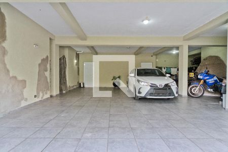 Garagem de casa à venda com 5 quartos, 600m² em City América, São Paulo
