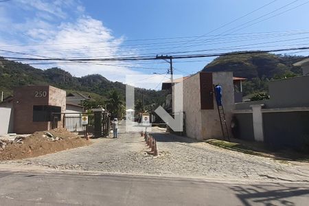 Fachada de casa de condomínio à venda com 4 quartos, 300m² em Jacarepaguá, Rio de Janeiro