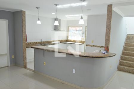 Cozinha de casa de condomínio à venda com 4 quartos, 300m² em Jacarepaguá, Rio de Janeiro