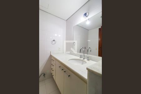Suíte 2 - Banheiro de apartamento à venda com 4 quartos, 330m² em Santo Amaro, São Paulo