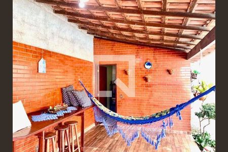 Casa à venda com 4 quartos, 273m² em Itaipu, Niterói
