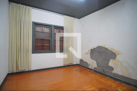 Quarto 4 de casa à venda com 5 quartos, 300m² em Vila Rosa, Novo Hamburgo