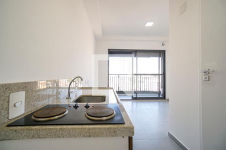 Cozinha de kitnet/studio para alugar com 1 quarto, 23m² em Vila Esperança, São Paulo