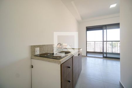 Cozinha de kitnet/studio para alugar com 1 quarto, 23m² em Vila Esperança, São Paulo