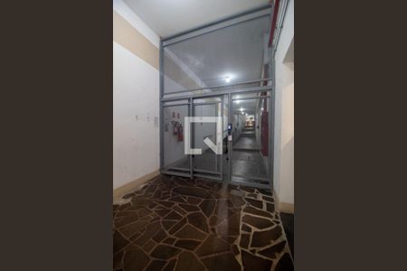 Hall de entrada de apartamento à venda com 2 quartos, 83m² em Centro Histórico, Porto Alegre