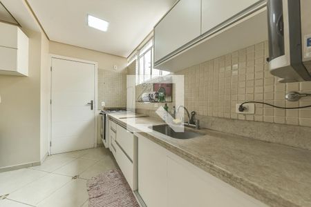 Cozinha de casa para alugar com 3 quartos, 140m² em Vila Guarani, São Paulo