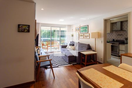 Sala  de apartamento à venda com 3 quartos, 102m² em Vila Ipojuca, São Paulo