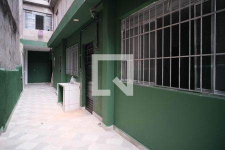 Área Externa de casa para alugar com 2 quartos, 100m² em Jardim Três Marias, São Paulo