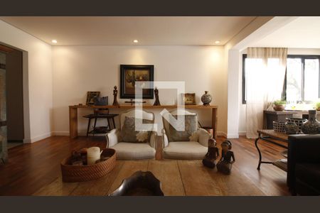 Sala de casa à venda com 3 quartos, 360m² em Indianópolis, São Paulo