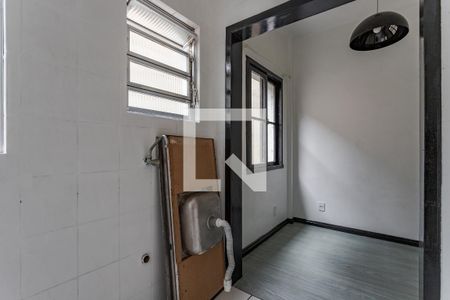 Cozinha e Área de Serviço de apartamento à venda com 1 quarto, 30m² em Floresta, Porto Alegre