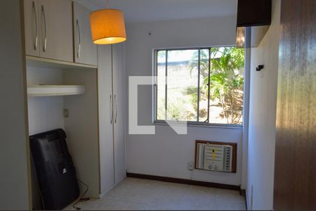 Quarto 1 de apartamento para alugar com 2 quartos, 60m² em Taquara, Rio de Janeiro