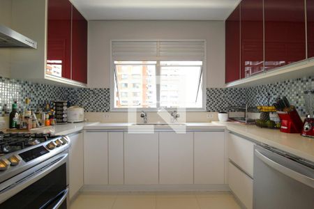 Cozinha de apartamento à venda com 4 quartos, 257m² em Indianópolis, São Paulo
