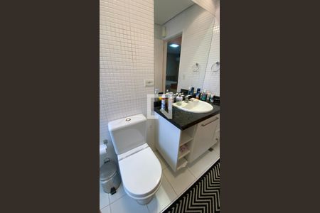 Banheiro da Suíte 1 de apartamento à venda com 3 quartos, 134m² em Vila Assunção, Santo André