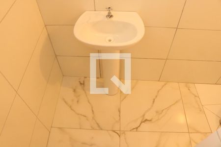 Banheiro de casa à venda com 2 quartos, 55m² em Siciliano, São Paulo